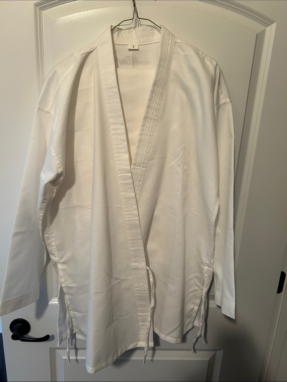 Men's White Martial Arts Uniform - Tiger Claw